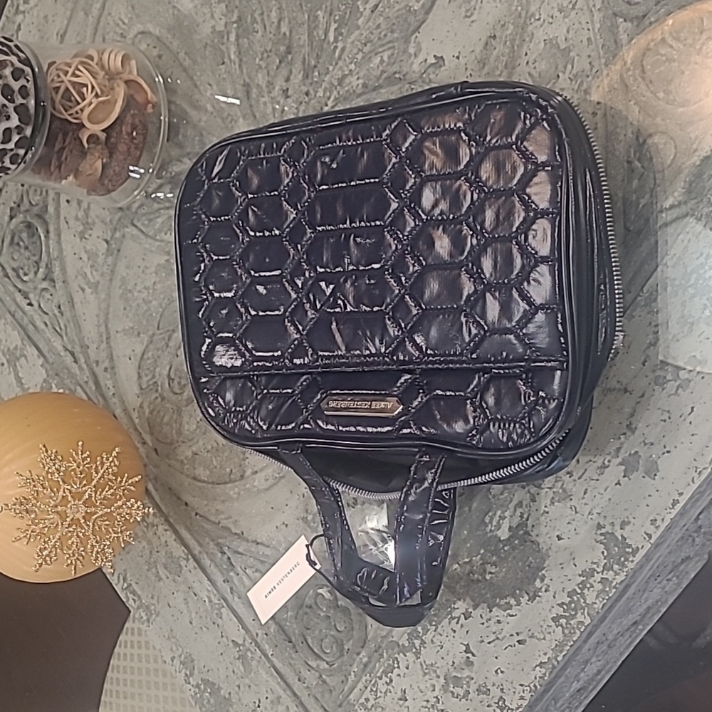 AIMEE KESTENBERG NAVY QUILTED COSMETIC BAG HANGING ORGANIZER NEW